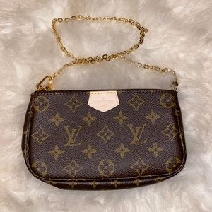 POCHETTE Louis Vuitton